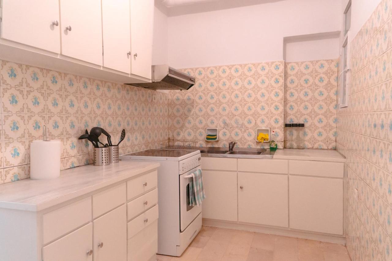 Apartment In Center Of Атина Екстериор снимка